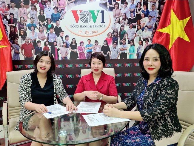 HỌC VÀ TÌM VIỆC LÀM TRONG LĨNH VỰC DU LỊCH, NHÀ HÀNG (30/10/2020)